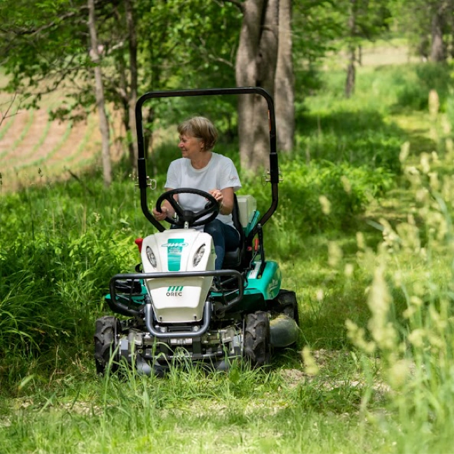 Brush Cutting hover