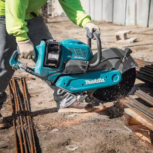 Chop Saw - 14" Cordless hover