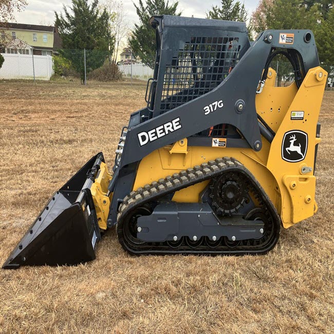 Skid Steer w/Cab hover